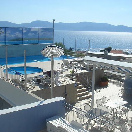 Aparthotel Pecic Gradac  Exterior photo