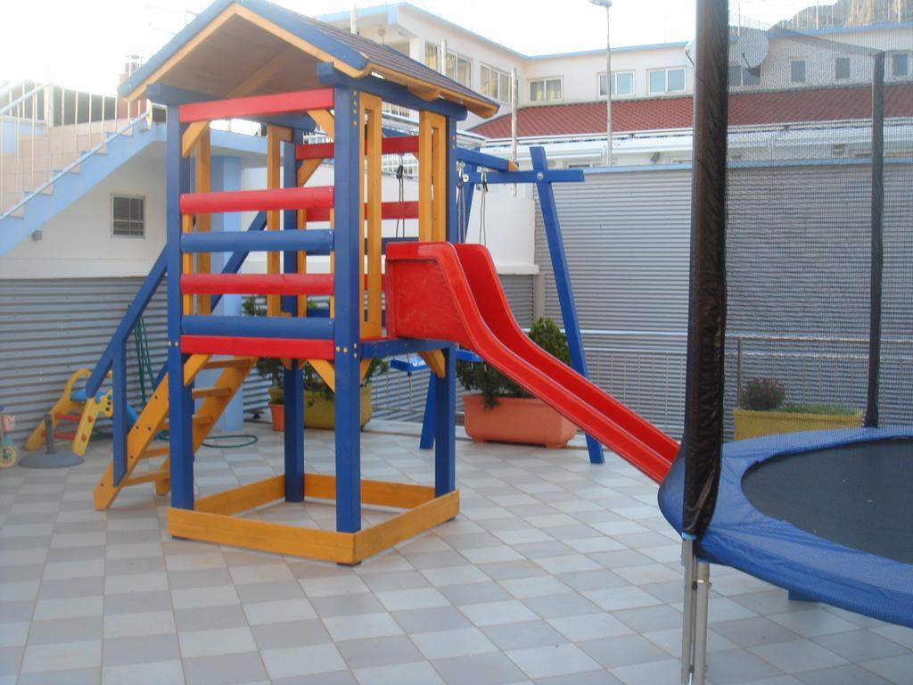 Aparthotel Pecic Gradac  Exterior photo