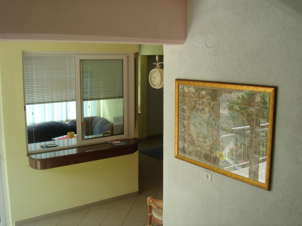 Aparthotel Pecic Gradac  Exterior photo