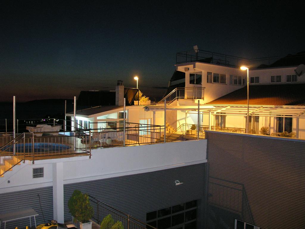 Aparthotel Pecic Gradac  Exterior photo